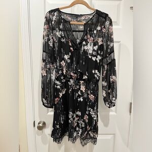 SALE White House Black Market, NWOT, size 8 blouson style dress.